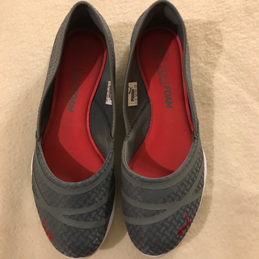 Grey slip-on pumas